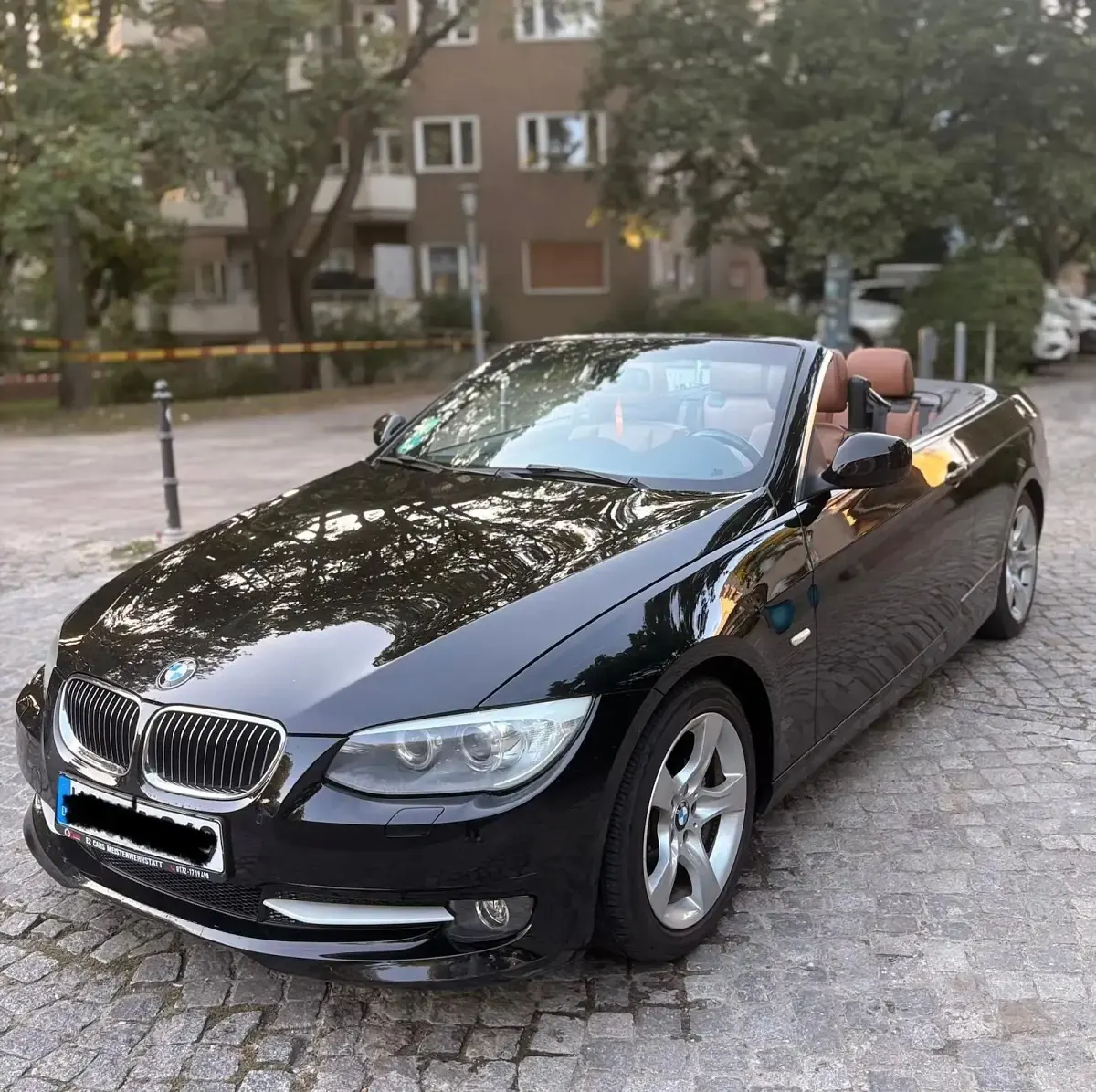 Gebraucht BMW 325 Cabriolet 218 PS (160 kW) 2012 Schwarz Cabrio