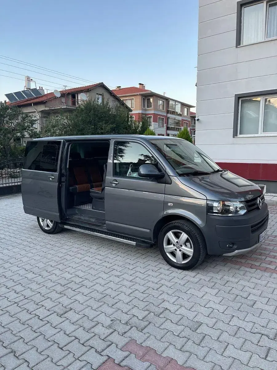 Gebraucht VW Multivan PanAmericana 179 PS (131 kW) 2011 Grau Van / Kleinbus