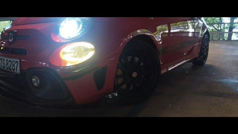 Rot Gebraucht 2018 Abarth 595 Competizione Kleinwagen | 17.900 € (Guter Preis) - Bild 1/4