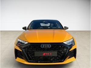 Neu Audi RS3 Ambiente 400 PS (294 kW) 2025 Gelb (gelb (bahamagelb audi exclusive)) Limousine