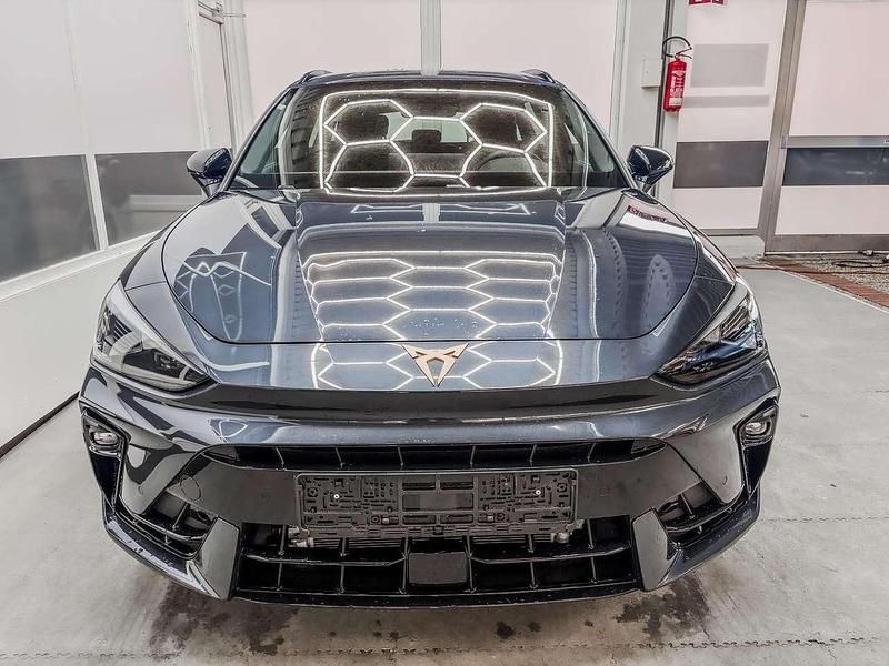 Neu Cupra Leon 150 PS (110 kW) 2025 Magnet grau s7s7 Kombi