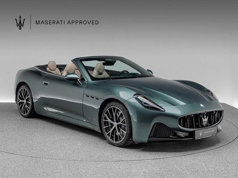 Gebraucht Maserati GranCabrio 489 PS (359 kW) 2025 Verde giada Cabrio