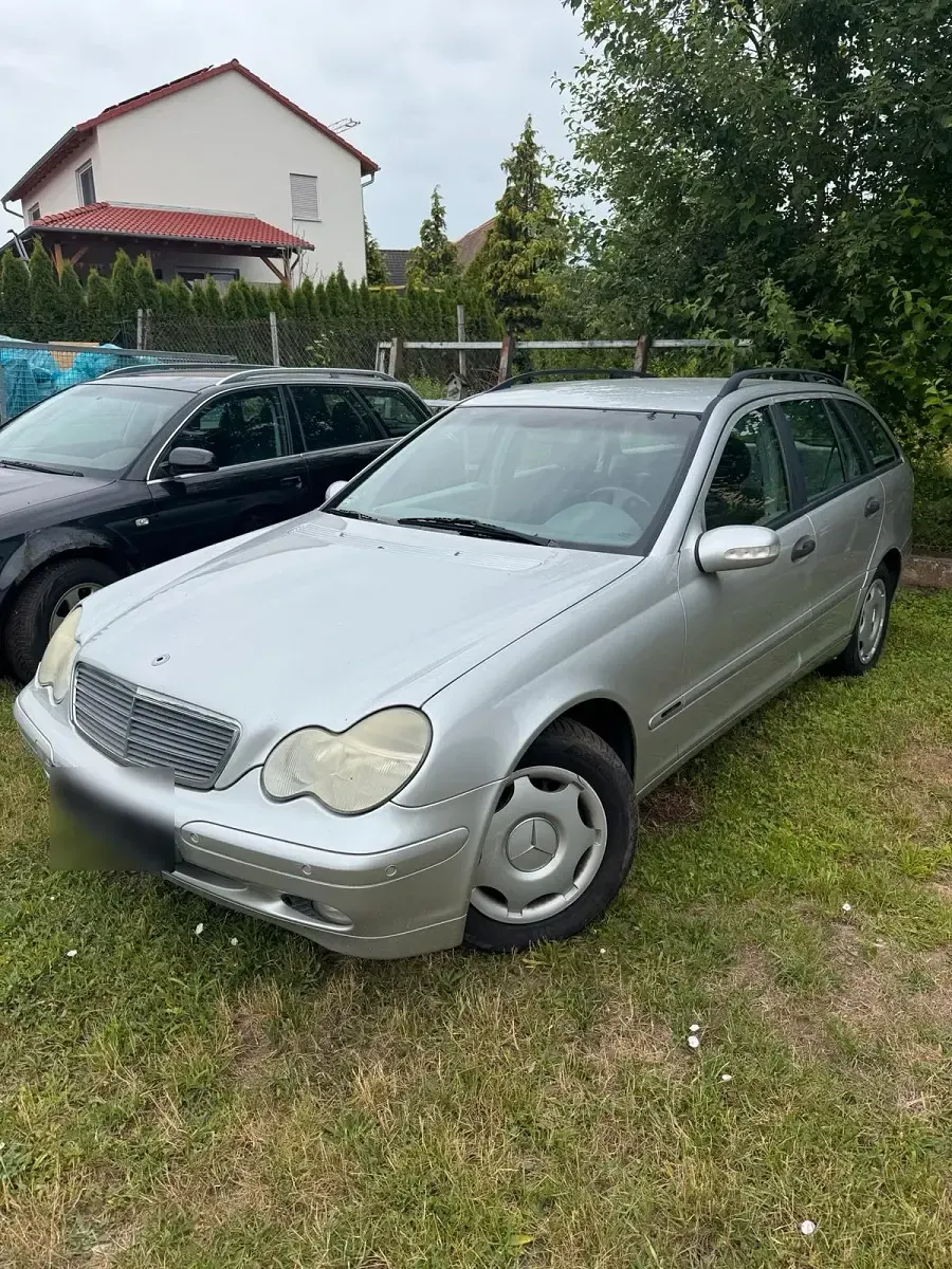 Gebraucht Mercedes C180 143 PS (105 kW) 2003 Grau Kombi