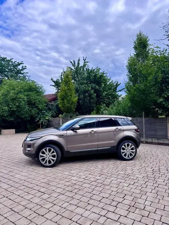 Gebraucht Land Rover Range Rover evoque Pure 150 PS (110 kW) 2015 Braun SUV