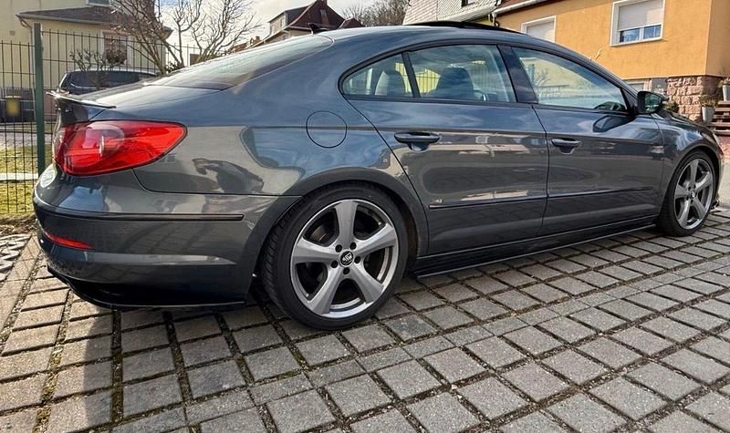 Gebraucht VW Passat 200 PS (147 kW) 2009 Blau Coupé