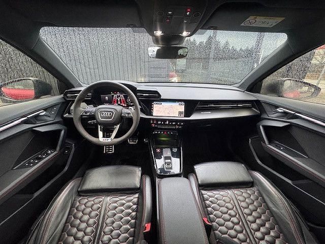 Gebraucht Audi RS3 Sportback Sport 400 PS (294 kW) 2022 Rot Kleinwagen