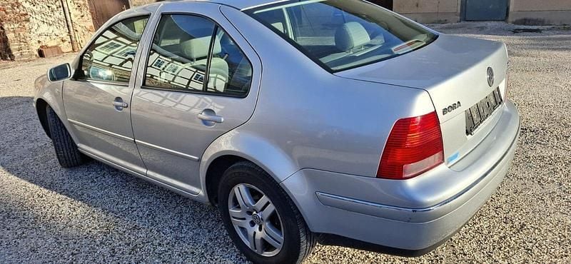 Gebraucht VW Bora Trendline 116 PS (85 kW) 2002 Silber Limousine