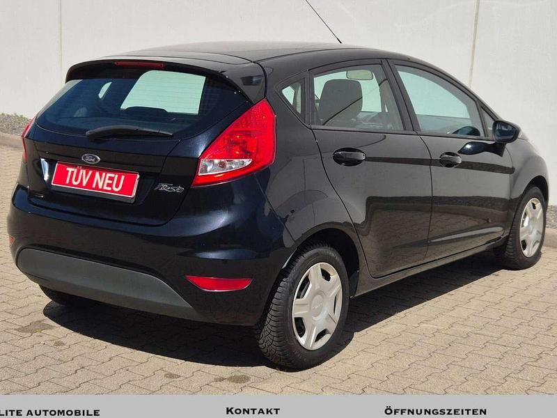 Gebraucht Ford Fiesta Titanium 82 PS (60 kW) 2010 Schwarz Kleinwagen