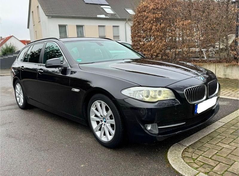 Gebraucht BMW 525 218 PS (160 kW) 2011 Schwarz Kombi