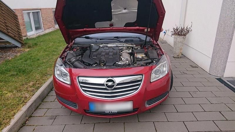 Gebraucht Opel Insignia 260 PS (191 kW) 2009 Rot Kombi