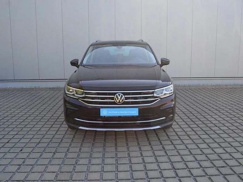Gebraucht VW Tiguan Elegance 199 PS (146 kW) 2020 Schwarz SUV