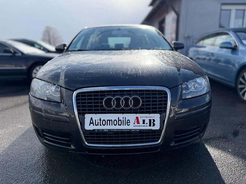 Gebraucht Audi A3 Attraction 105 PS (77 kW) 2007 Grau Kleinwagen