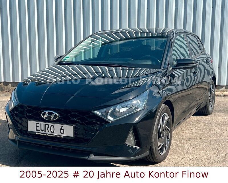 Schwarz Gebraucht 2021 Hyundai i20 Edition 30 Kleinwagen | 14.900 € (Fairer Preis) - Bild 1/4