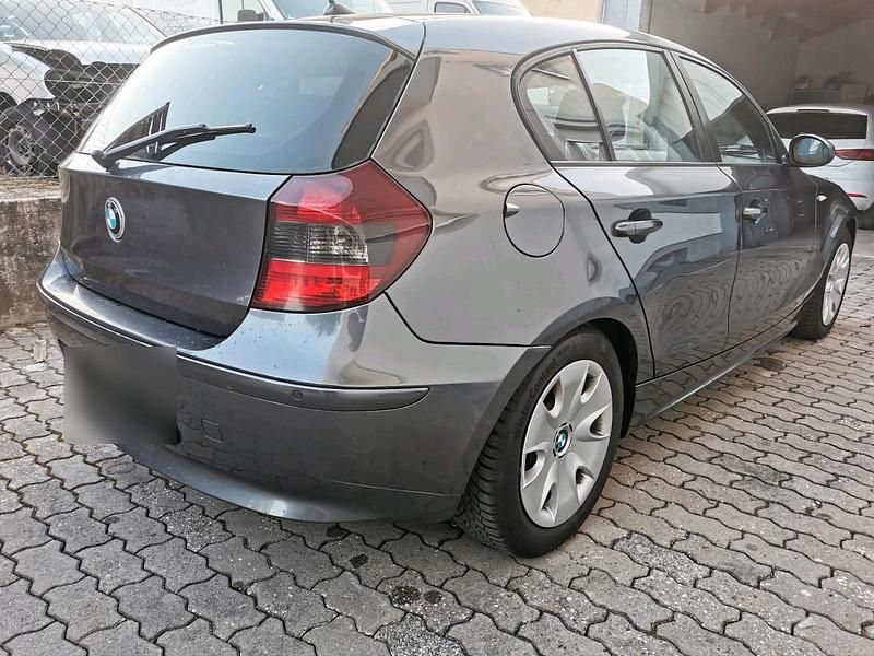 Gebraucht BMW 120 163 PS (119 kW) 2006 Grau Kleinwagen