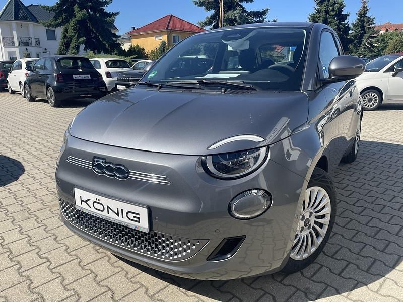 Grau Gebraucht 2023 Fiat 500e Kleinwagen | 22.999 € (Fairer Preis) - Bild 1/4