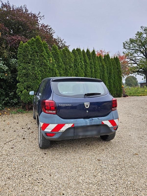 Gebraucht Dacia Sandero Acces 73 PS (53 kW) 2018 Blau Kleinwagen