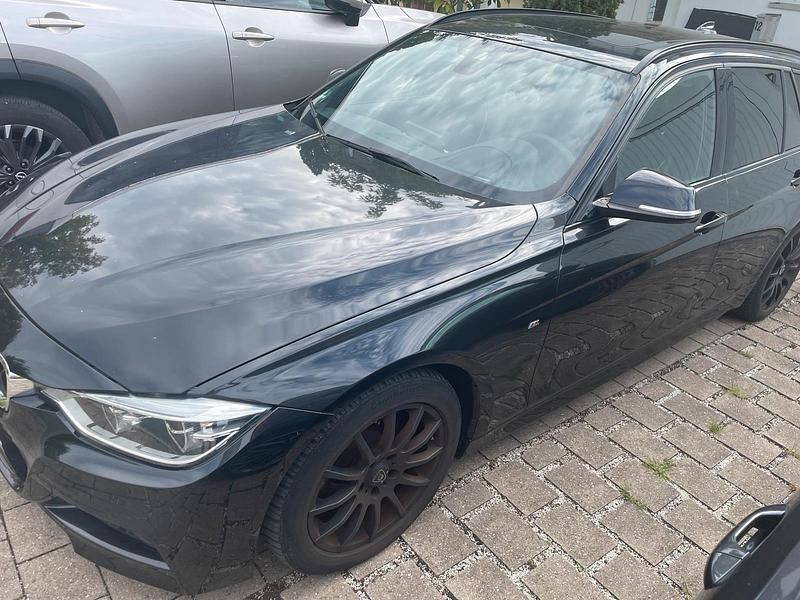 Schwarz Gebraucht 2015 BMW 325 M Sport Kombi | 19.999 € (Fairer Preis) - Bild 1/4