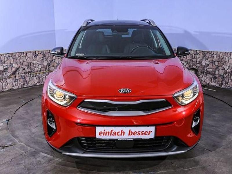 Gebraucht Kia Stonic Platinum Edition 120 PS (88 kW) 2018 (bbe) signal red/black m SUV