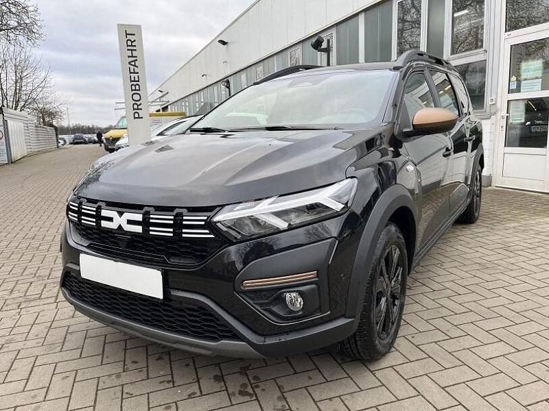 Gebraucht Dacia Jogger Extreme 94 PS (69 kW) 2024 Perlmuttschwarz Van / Kleinbus