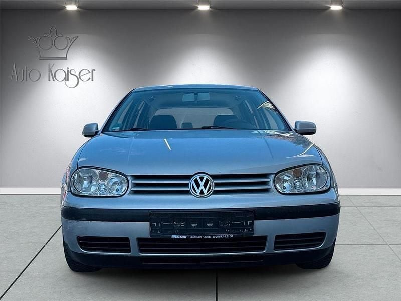 Second-hand VW Golf III 101 CP (74 kW) 1999 Argintiu Berlinǎ