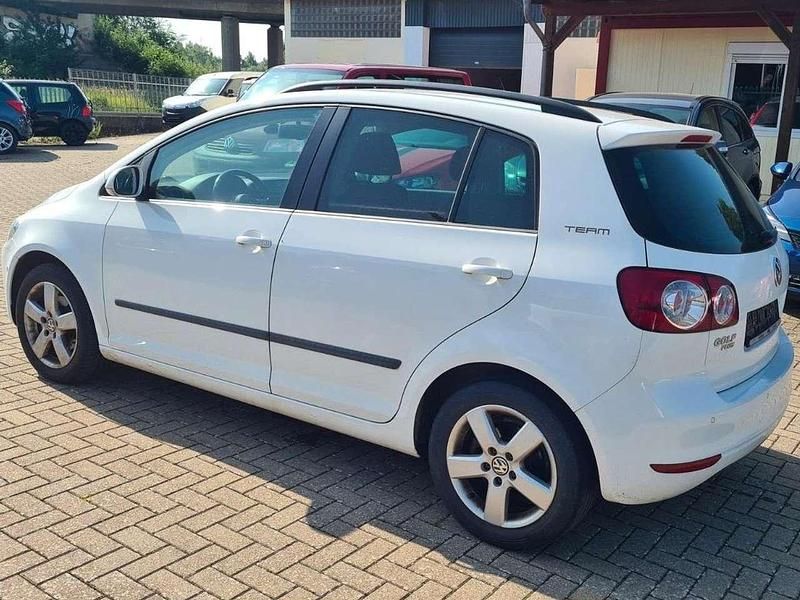 Gebraucht VW Golf VI Team 80 PS (58 kW) 2011 Candyweiß Kleinwagen