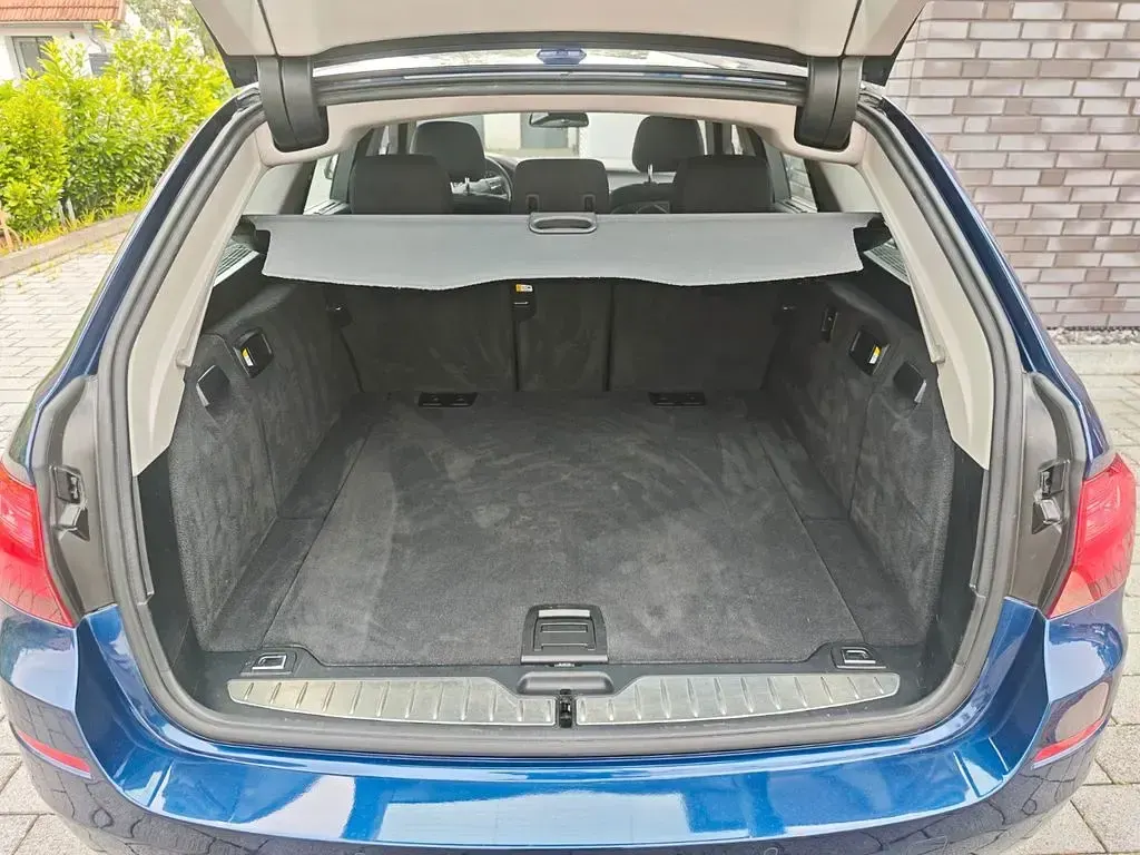 Gebraucht BMW 525 218 PS (160 kW) 2015 Blau Kombi