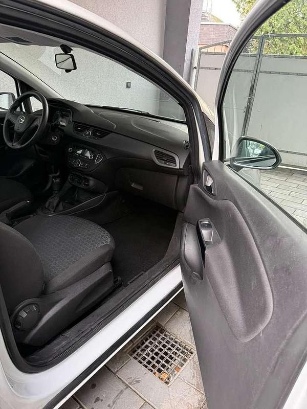 Second-hand Opel Corsa Edition 69 CP (50 kW) 2016 Alb Berlinǎ