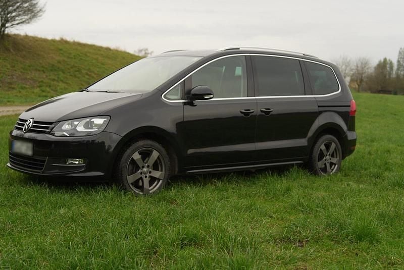 Second-hand VW Sharan 177 CP (130 kW) 2014 Monovolum