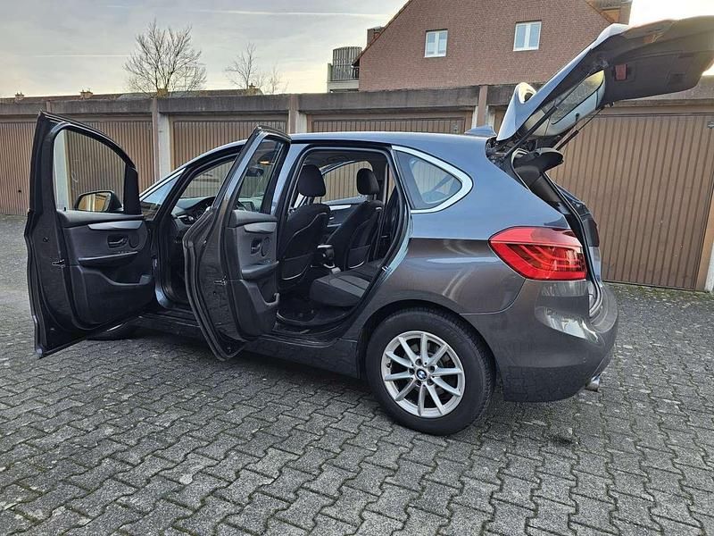 Gebraucht BMW 220 Advantage 192 PS (141 kW) 2017 Grau Kombi