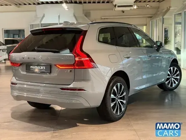 Gebraucht Volvo XC60 Core 250 PS (183 kW) 2025 Grau SUV