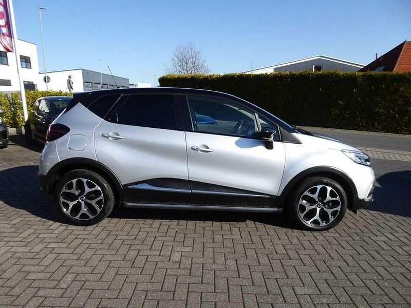 Gebraucht Renault Captur Crossborder 120 PS (88 kW) 2017 Grau SUV