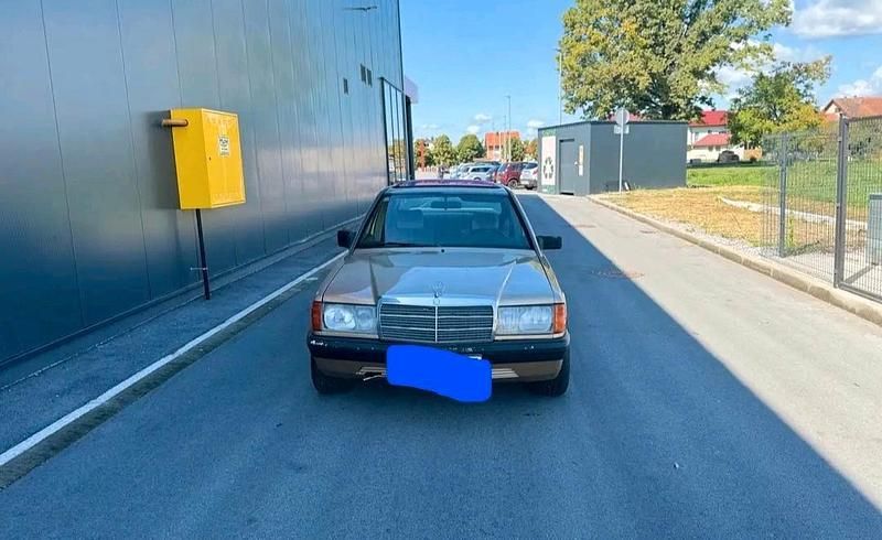 Gebraucht Mercedes 190 75 PS (55 kW) 1991 Limousine
