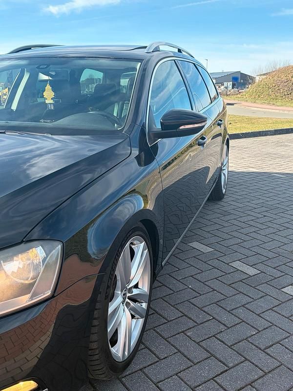Gebraucht VW Passat 170 PS (125 kW) 2012 Schwarz Kombi