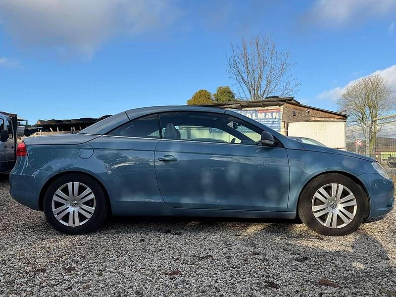 Gebraucht VW Eos 116 PS (85 kW) 2006 Blau Cabrio