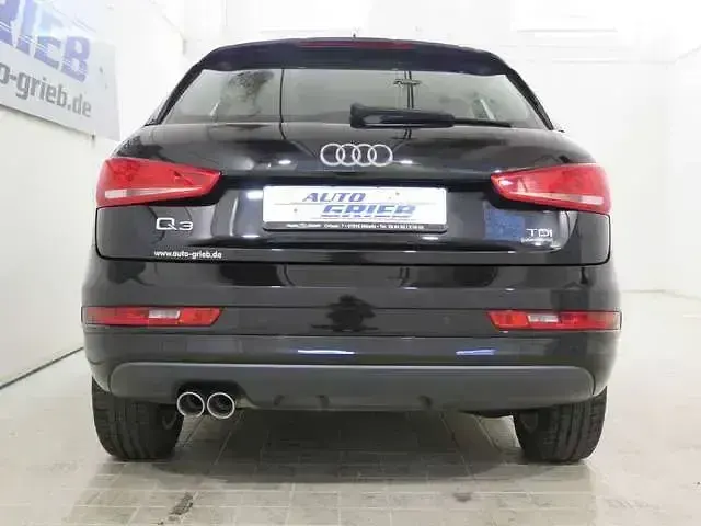 Gebraucht Audi Q3 Sport 150 PS (110 kW) 2017 Brillantschwarz (metallic) SUV
