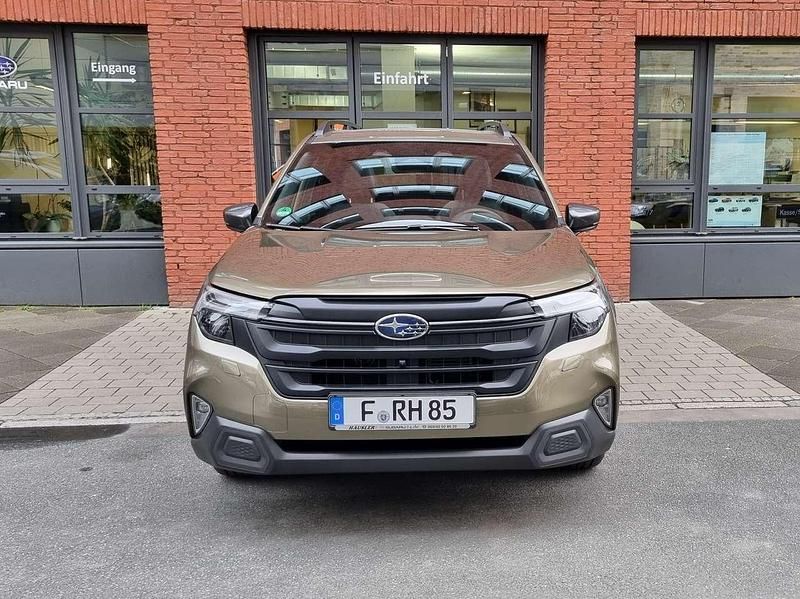 Gebraucht Subaru Forester Exclusive+ 136 PS (100 kW) 2025 Autumn green SUV