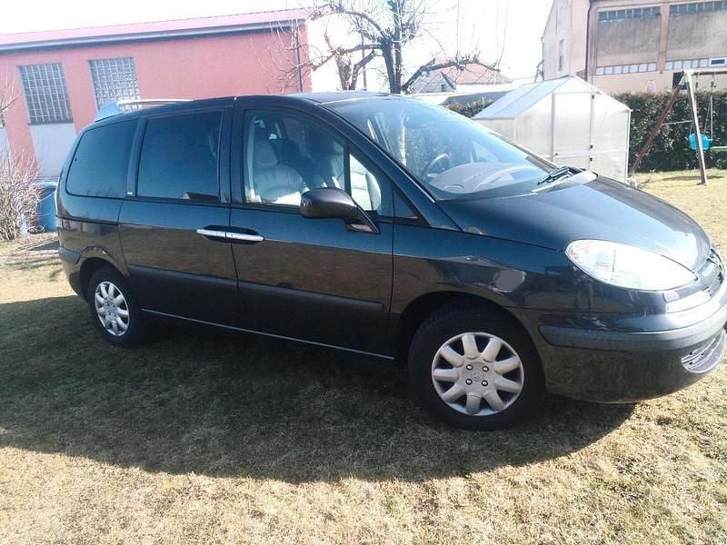 Gebraucht Peugeot 807 128 PS (94 kW) 2004 Schwarz Van / Kleinbus