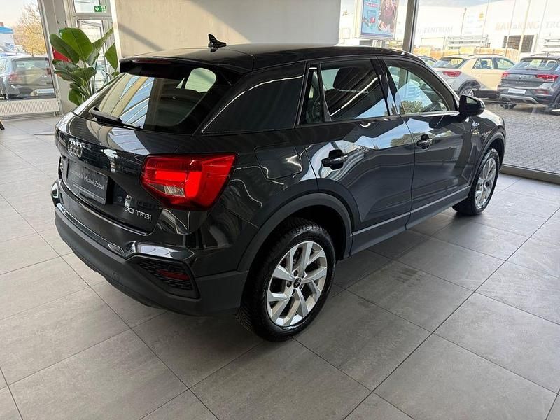 Gebraucht Audi Q2 Sport 110 PS (80 kW) 2022 Grau SUV