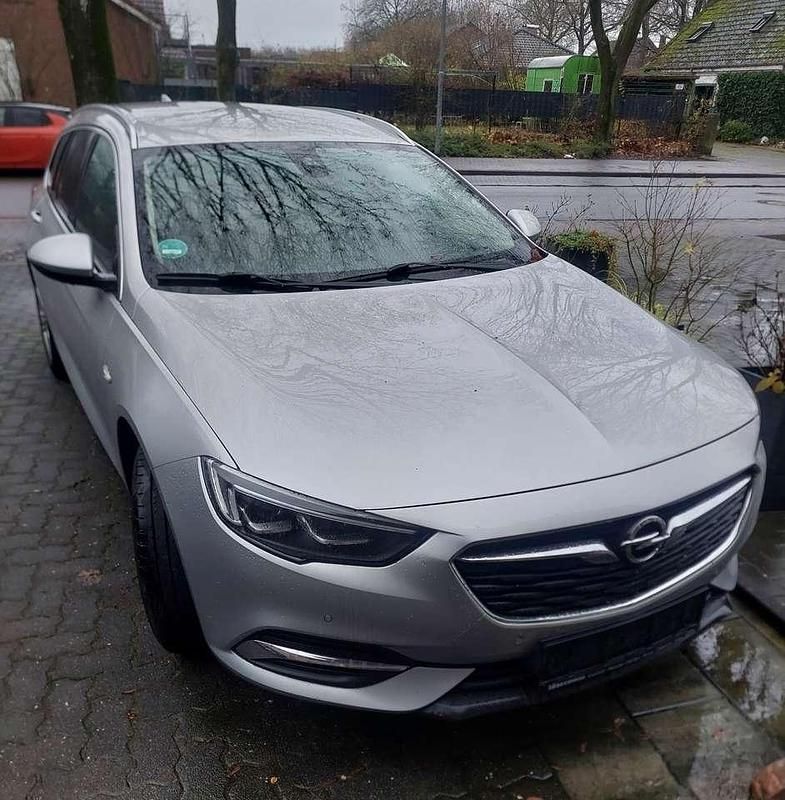 Silber Gebraucht 2017 Opel Insignia Innovation Kombi | 10.900 € (Fairer Preis) - Bild 1/4
