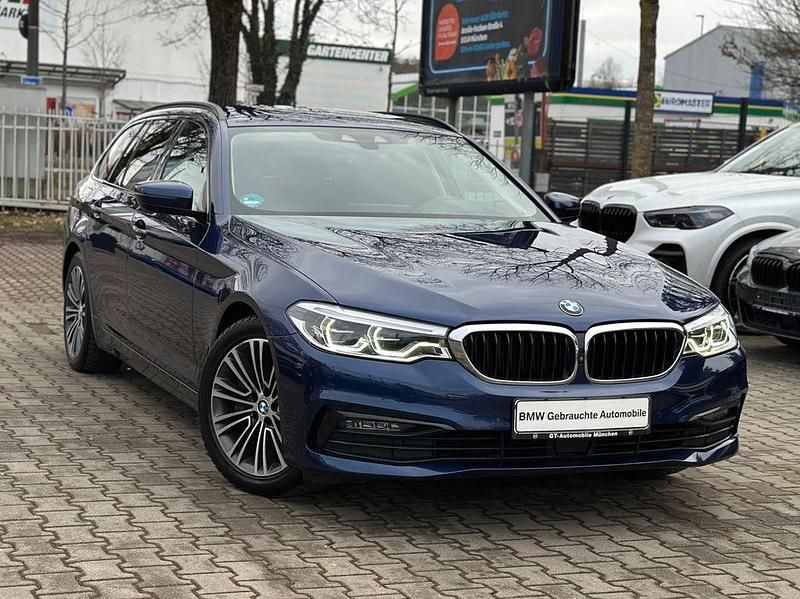 Gebraucht BMW 540 Sport Line 320 PS (235 kW) 2018 Blau Limousine