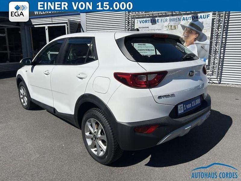 Gebraucht Kia Stonic Edition 7 84 PS (61 kW) 2021 Weiß SUV