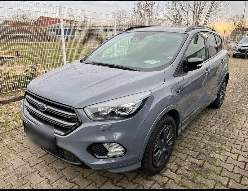 Grau Gebraucht 2019 Ford Kuga ST-Line SUV | 24.990 € (Guter Preis) - Bild 1/4