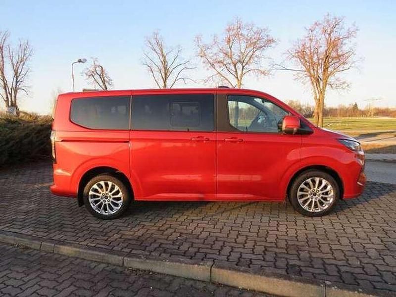 Gebraucht Ford Tourneo Custom Titanium 2024 Rot Van