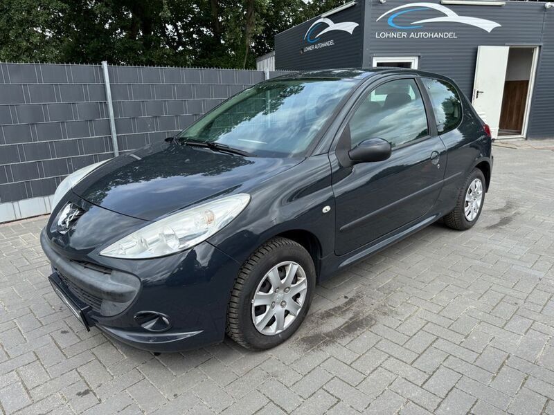 Grau Gebraucht 2010 Peugeot 206+ Basis Kleinwagen | 2.999 € (Teuer) - Bild 1/4