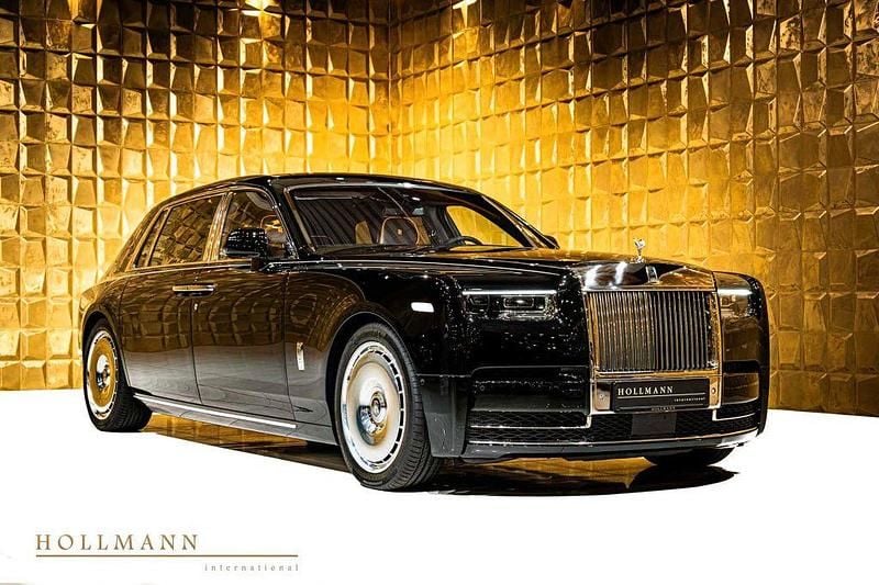 Schwarz Neu 2025 Rolls Royce Phantom Limousine | 757.500 € - Bild 1/4