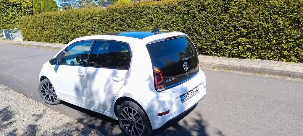 Gebraucht VW e-up! Style 61 kW (83 PS) 2021 Weiß Kleinwagen