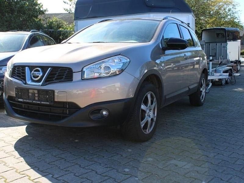 Beige Gebraucht 2013 Nissan Qashqai +2 360º SUV | 6.950 € (Fairer Preis) - Bild 1/4