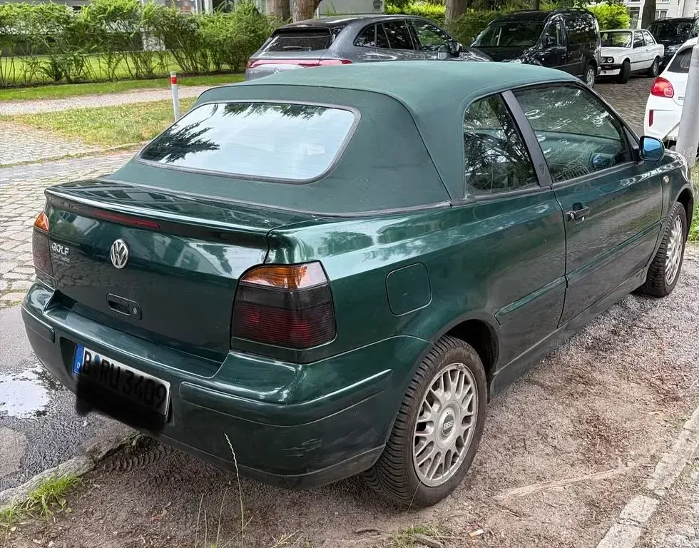 Gebraucht VW Golf Classicline 90 PS (66 kW) 1998 Grün Cabrio