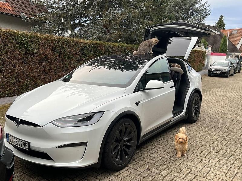 Weiß Gebraucht 2023 Tesla Model X Plaid SUV | 89.800 € (Fairer Preis) - Bild 1/2
