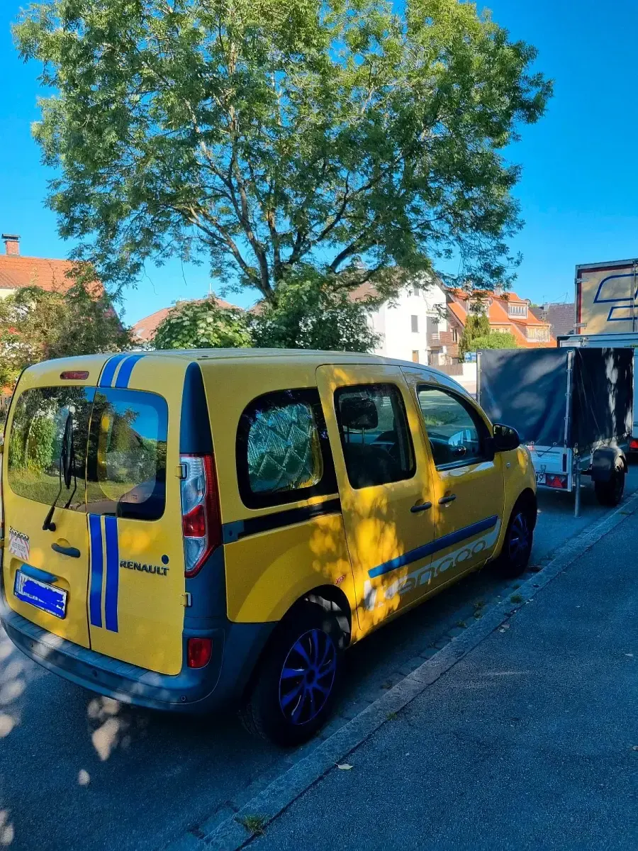 Gebraucht Renault Kangoo 106 PS (77 kW) 2014 Gelb Van / Kleinbus